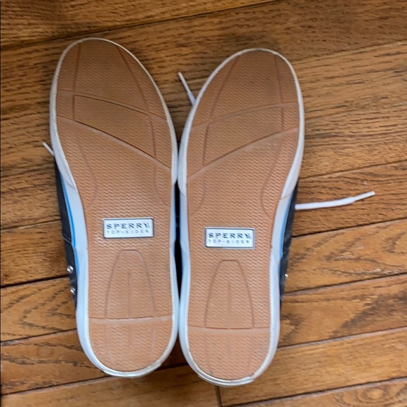 Men’s Sperry shoes - Picture 3 of 4